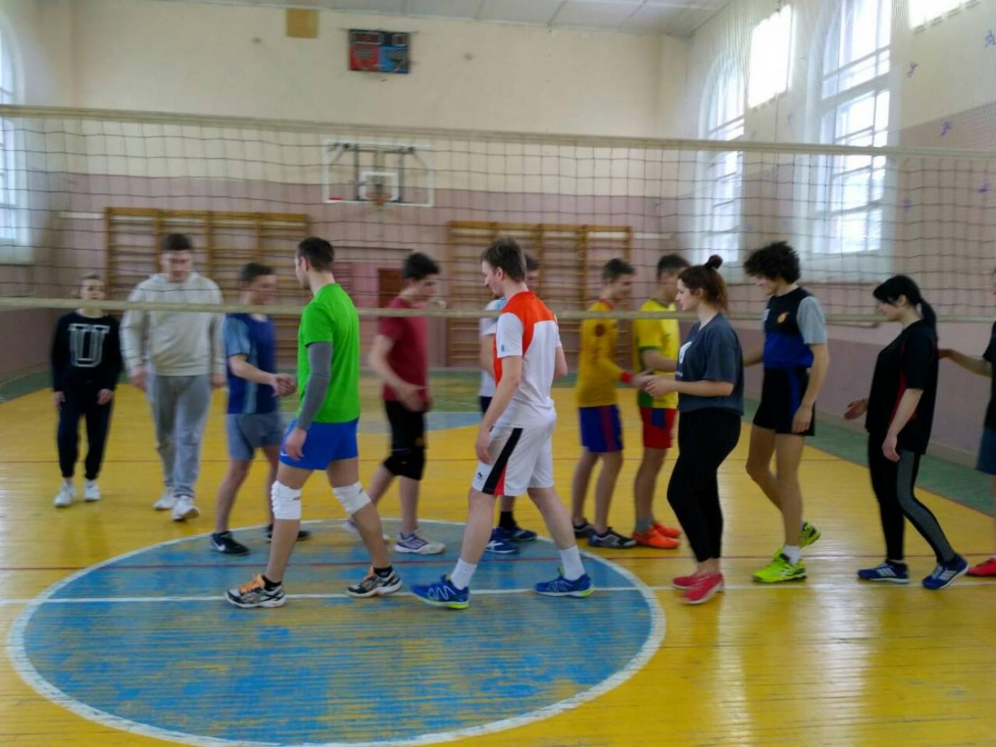 Товарищеский матч по волейболу между командами МГПТК полиграфии им. В.З. Хоружей и МГАСКа